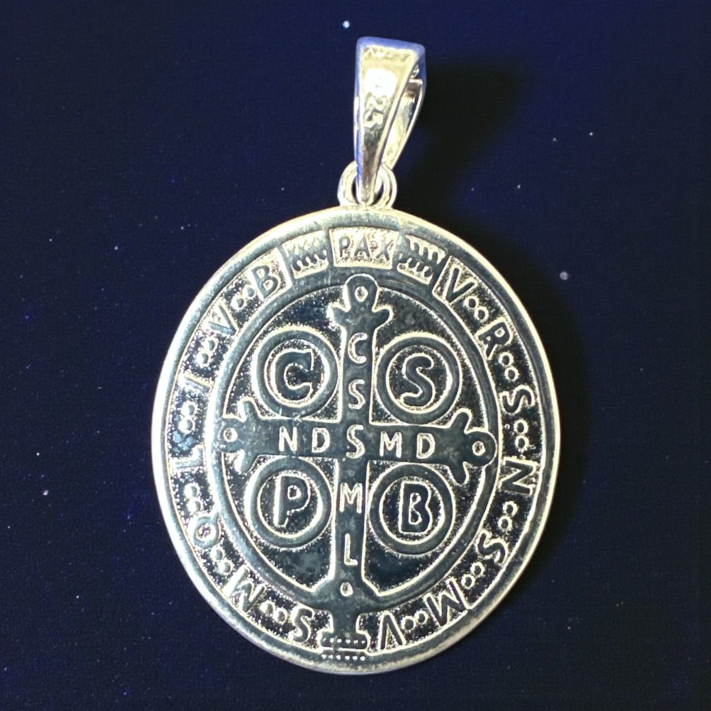 925 Sterling Silver San Benito Oval Pendant – 3cm