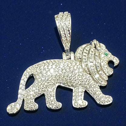 925 Sterling Silver Lion Pendant – 3 x 4 cm (Iced Design)