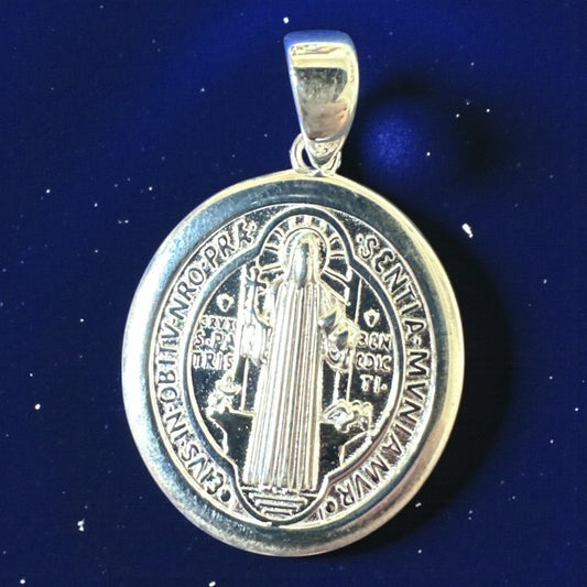 925 Sterling Silver San Benito Oval Pendant – 3cm