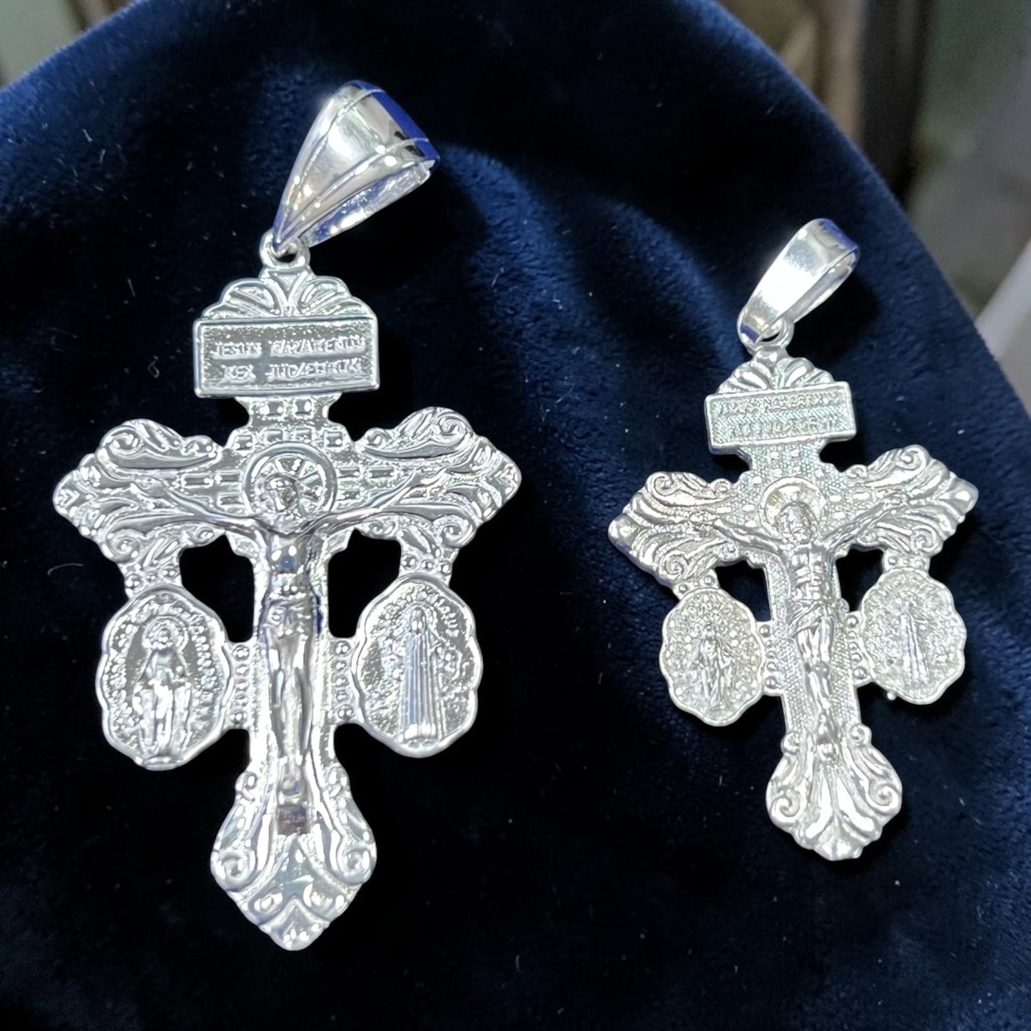 925 Sterling Silver Cruz del Perdón Pendant